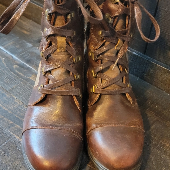 Sorel Major Carly "Combat" Boot - Picture 6 of 6